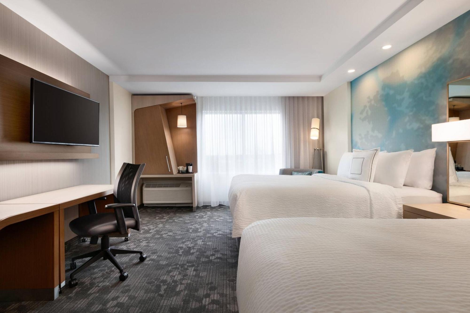 Courtyard By Marriott Boston Dedham/Westwood Hotel Kültér fotó
